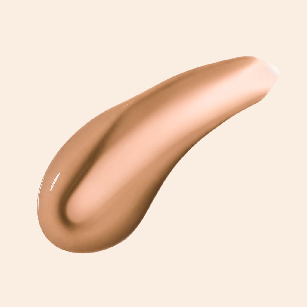 Oplenza Opulent Lustre Gloss Swatch - Champagne, makeup must-have, flawless finish, vegan lip gloss for a radiant, long-lasting makeup look
