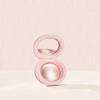 Oplenza Silky Touch Highlighter in shade Champagne- Best pressed powder Highlighter.