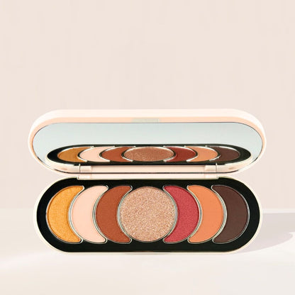 Oplenza Easy Glam Eyeshadow Palette "Gold Time" for easy glam makeup looks with beginner-friendly, blendable vegan eyeshadows