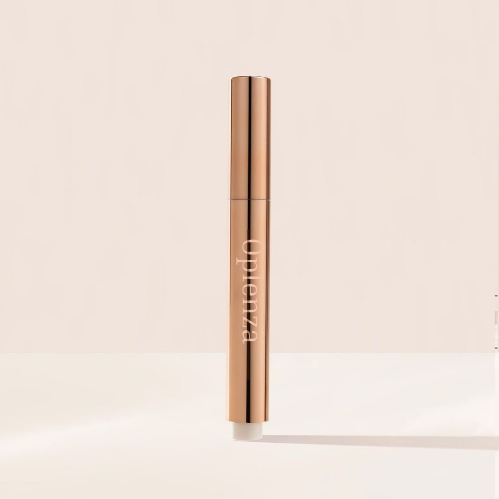 Oplenza Hydrating Shimmer Lip Balm tinted moisturizing lip balm with luminous shimmer
Shades: Posh, Bombshell, Afterglow, Macaron, Praline,, Glassy, Sugar
