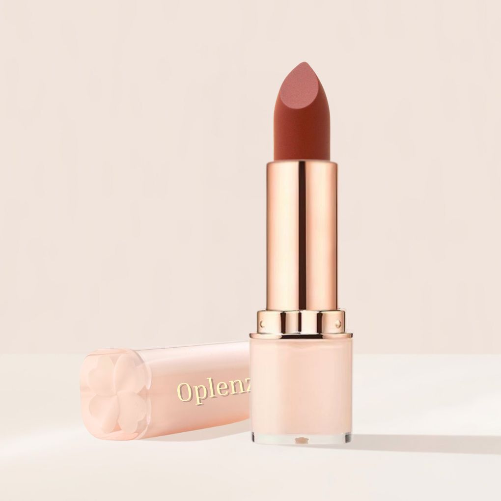 Signature Moist-Matte Lipstick shade 02 Power Move