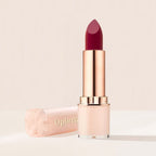 Signature Moist-Matte Lipstick shade 04 Main Character