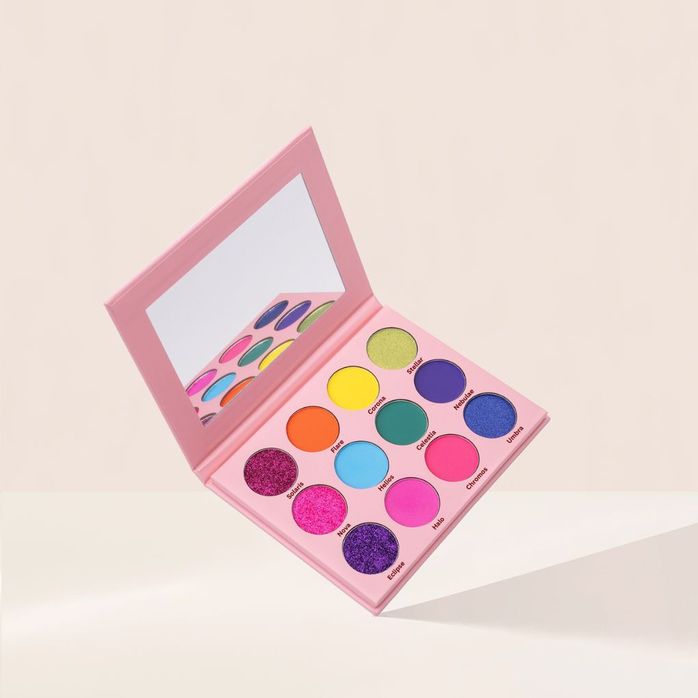 Oplenza Signature Shades Palette - Solara Flare, lightweight, makeup essentials, skin-friendly eyeshadow palette for a radiant, long-lasting makeup look