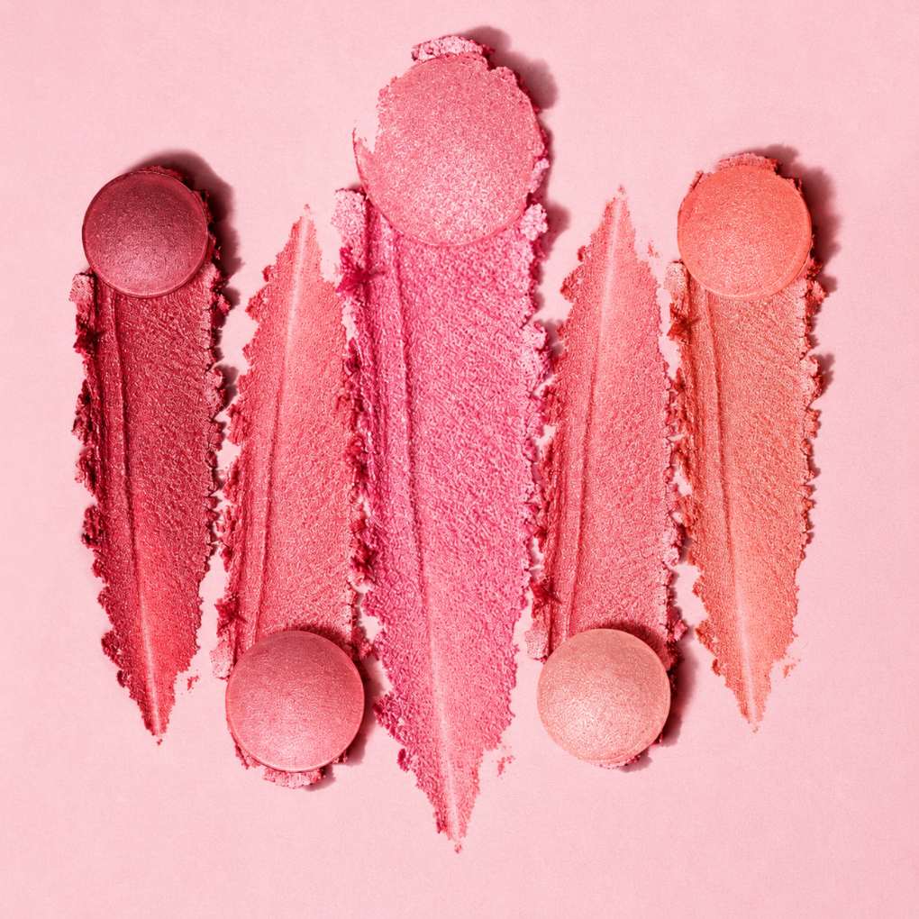 Oplenza Luminous Pressed Powder Blush-Pressed powder blush, texture close up. 
Shades: Baby, Girl, Mood, Pretty, Passion.
